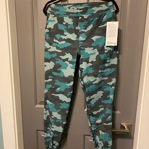 Brand new adapted state HR joggers.